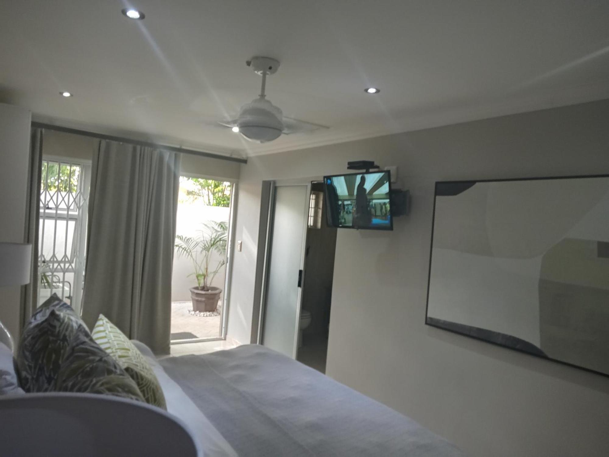 Tropical Beach Boutique Guesthouse Shelly Beach Exterior photo