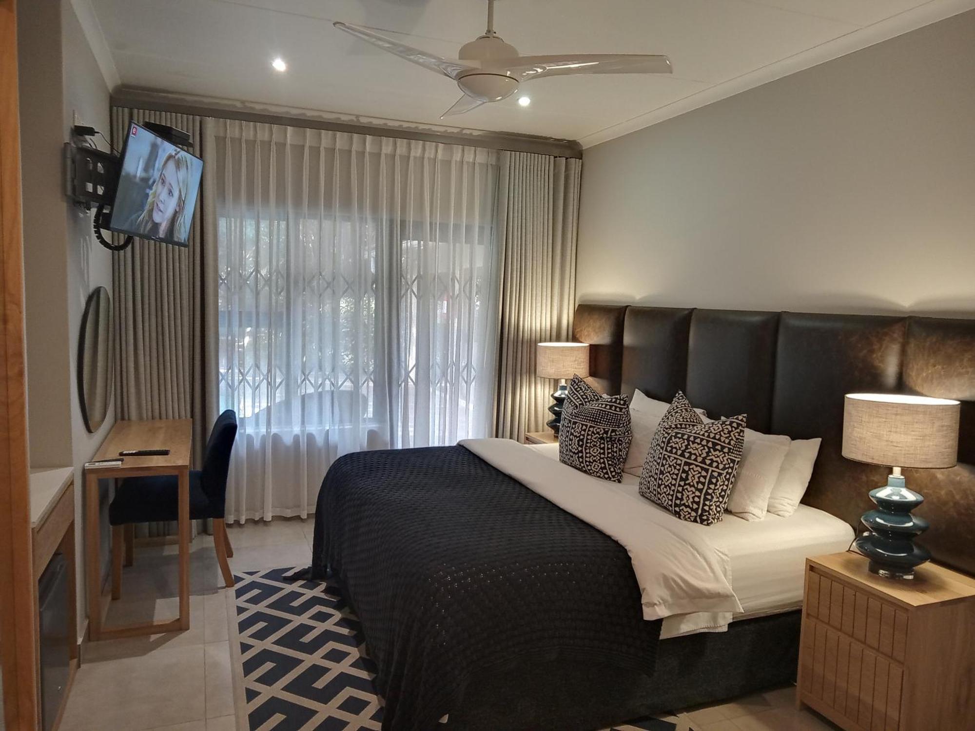 Tropical Beach Boutique Guesthouse Shelly Beach Exterior photo